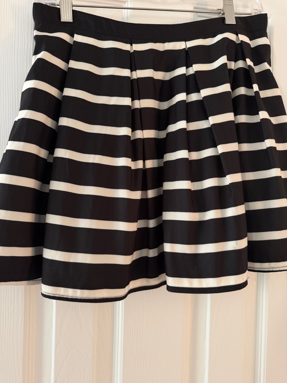 Forever 21 Black and White Striped Pleated Skater Skirt